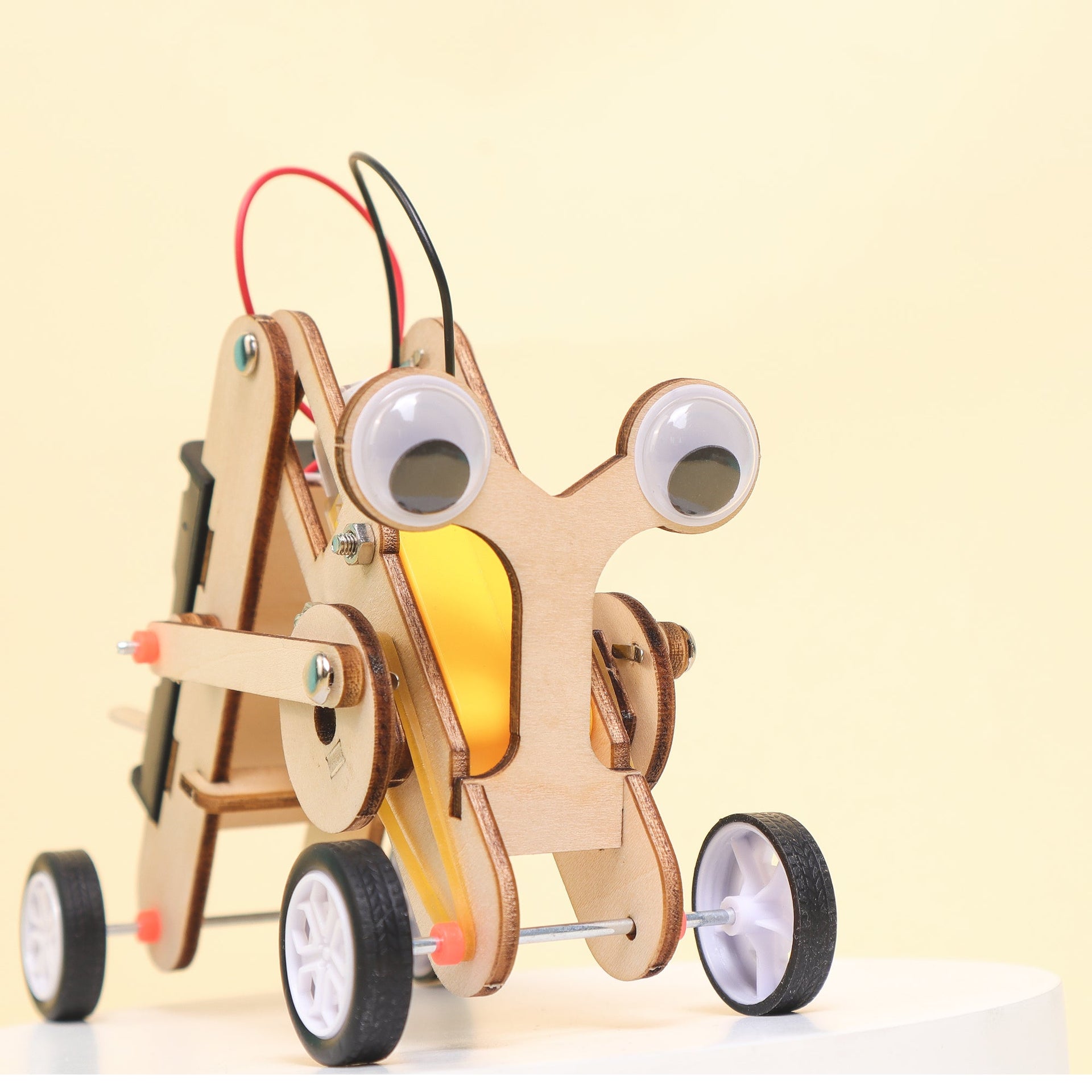 Crawling Bug Robot STEM Building Kit for Kids Learning